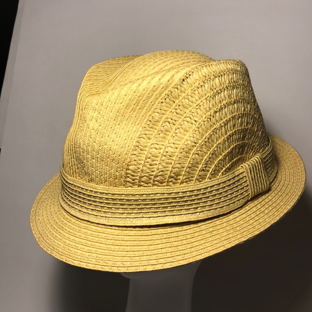 No name straw hat